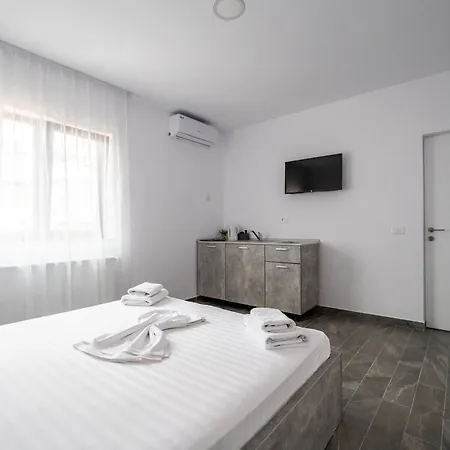 Casa Mathias Pensión 4*
